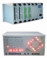 Primary traffic light signal control device