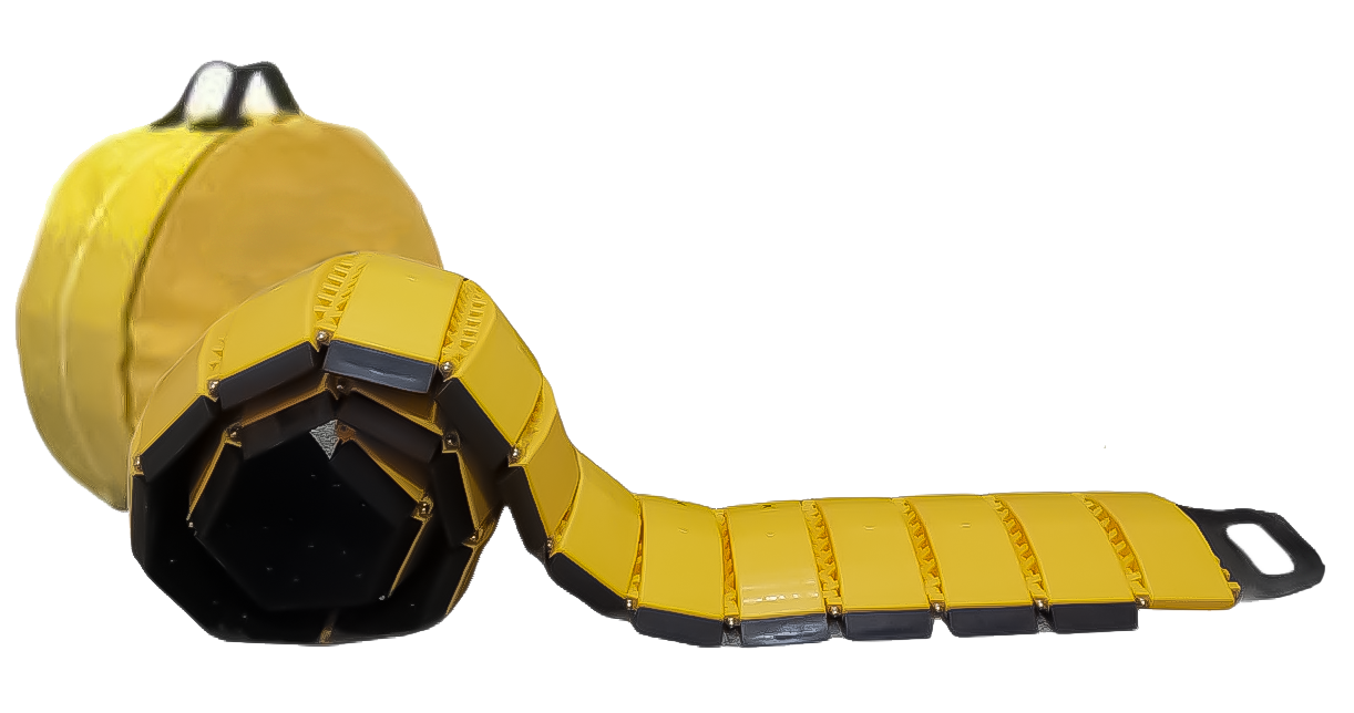 Portable hinged plastic road hump, 3 m, with carrying bag. Equipped with a black PVC plastic base to prevent slipping and ensure stability on the ground