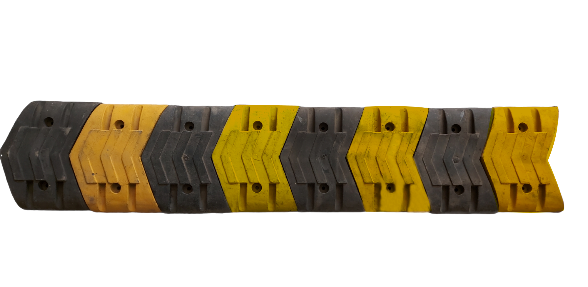 Industrial Plastic Speed Hump made of Recycled Raw PVC: Interlocking chevron/arrow design to distribute and dissipate impact force across the hump.Tile Size: Length 100, Width 38, Height 5 cm from the highest point