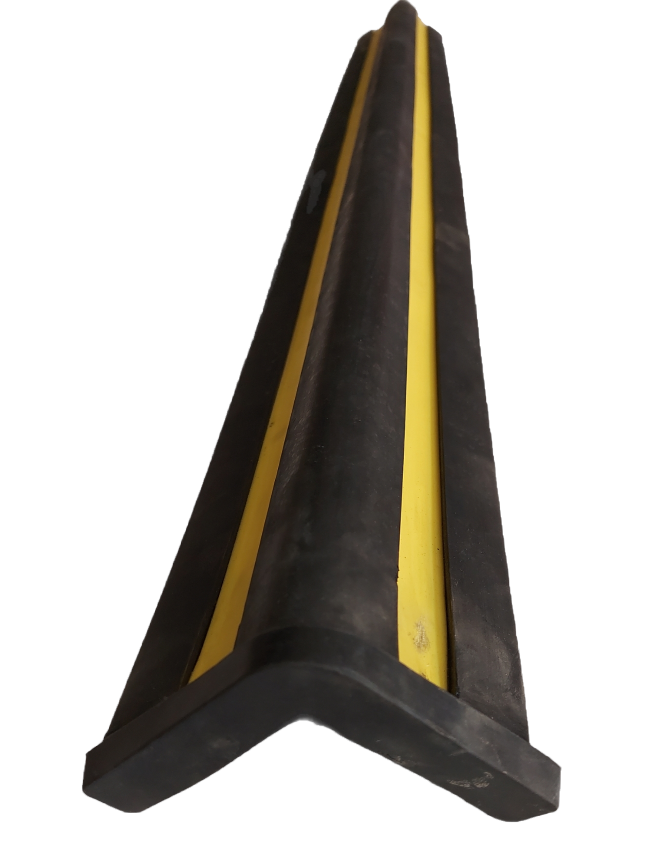 Column corner guard profile with a 1 mm galvanized iron angle.Sizes:150 x 10 x 10 x 2.5 cm